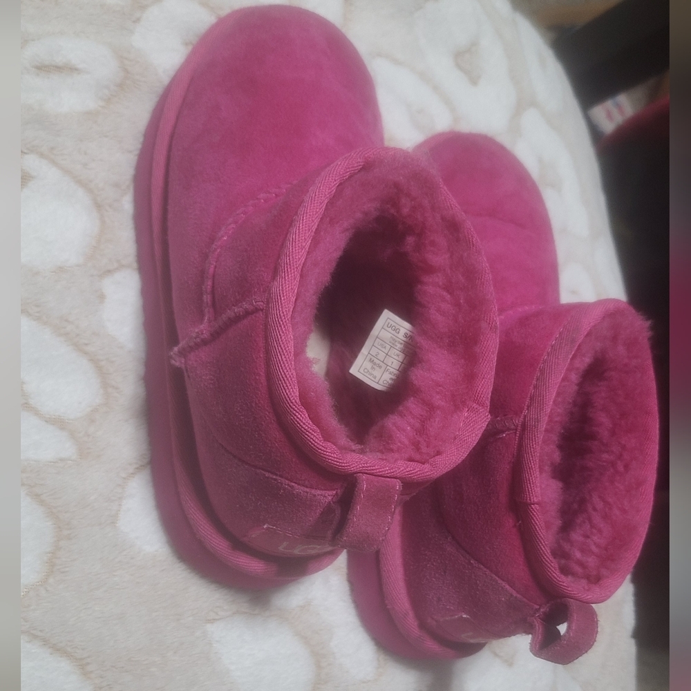 Ugg Short Boots